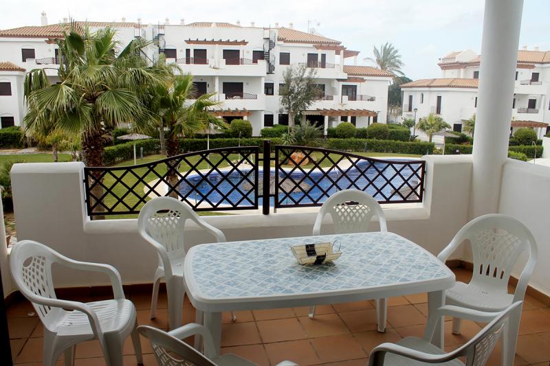 Apartamento primera planta -
Coto De Sancti Petri -
2 dormitorios -
6 ocupantes